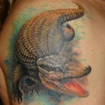 Фото тату крокодил на плече