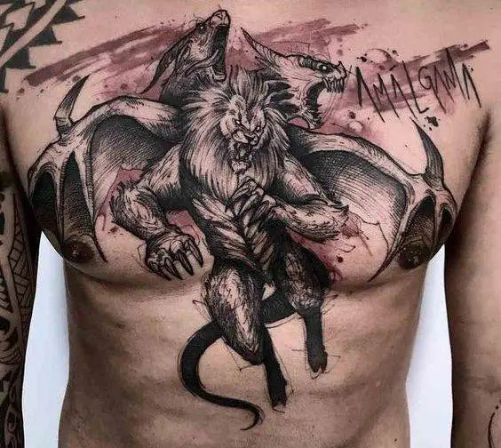 Chimera tattoo ntawm txiv neej hauv siab