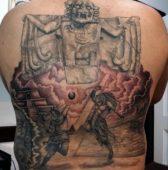 Татуировка ацтеки на мужской спине