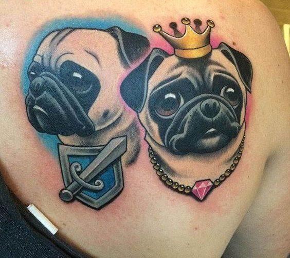 Pugs tattoo მხრის დანაზე