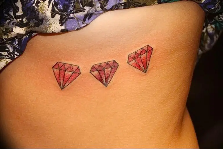 tatoo ak twa Ruby