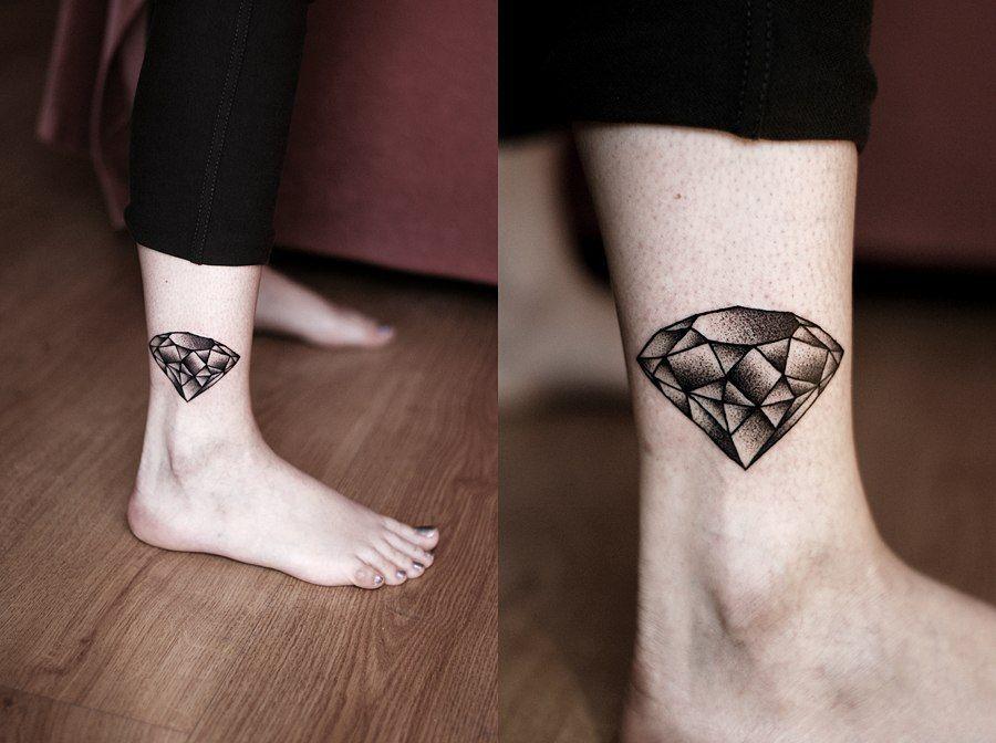 Diamant Tattoo am Knöchel