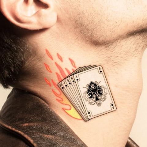 Татуировка на шее игровые карты