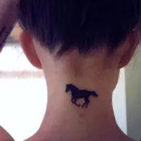 O que significa uma tatuagem de cavalo (cavalo) - Tudo sobre tatuagem