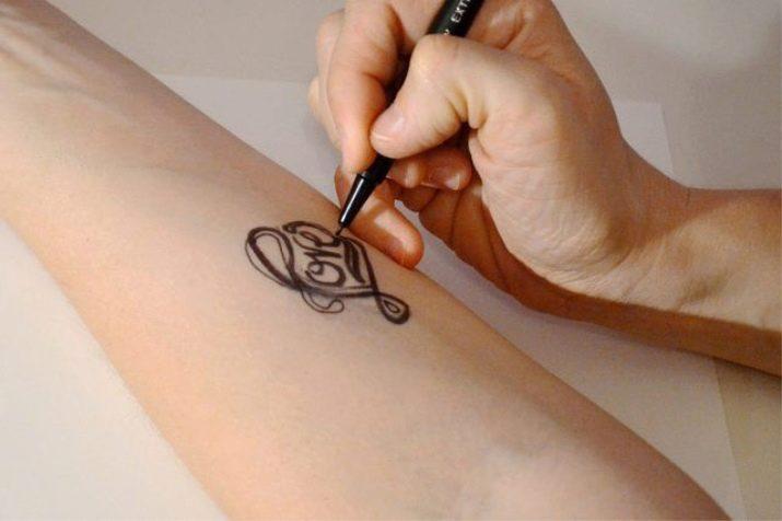 aflevering Verstrikking Technologie Hoe makkelijk is het om thuis een tijdelijke tatoeage te krijgen