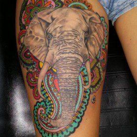 100 dramblių tatuiruočių: dizainas su prasme