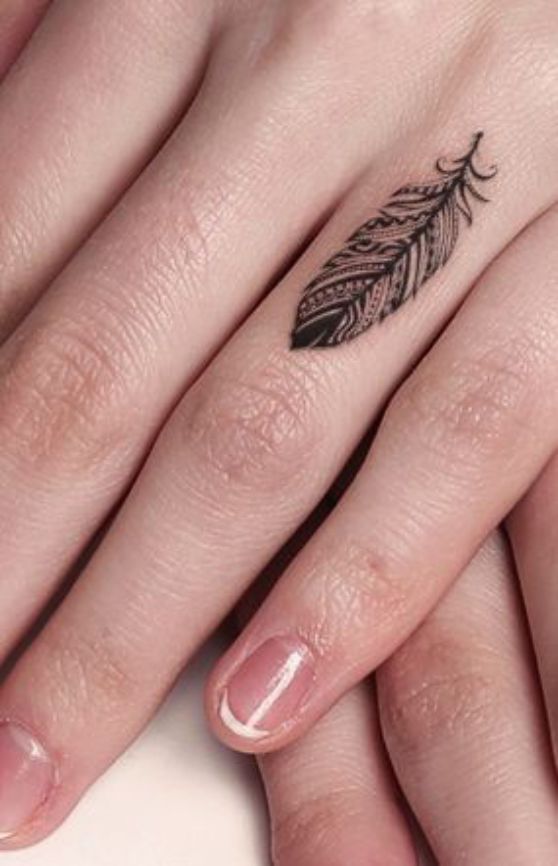 105 Татуировки на запястье, руках и маленьких и оригинальных пальцах