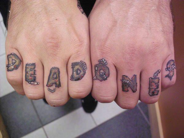 татуировка на пальце 141