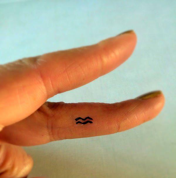 палец татуировки 189