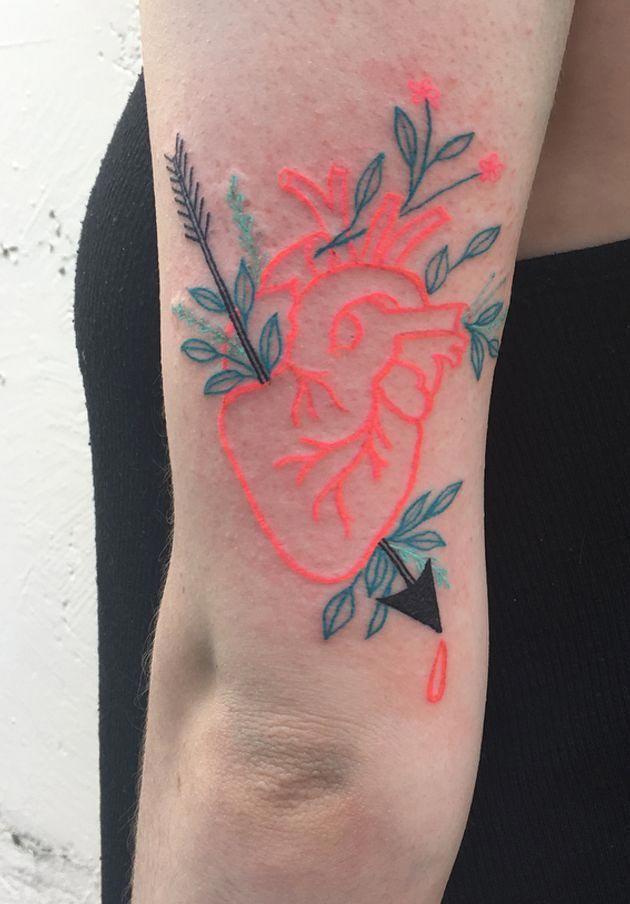 30 red tattoos that will inspire you for an original tattoo