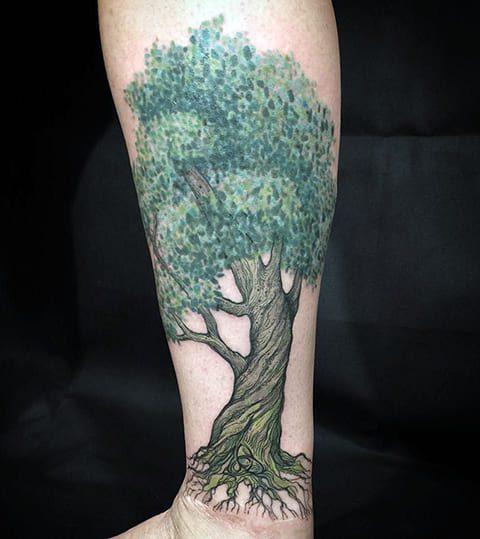 47 de tatuaje de stejar (și semnificația lor)