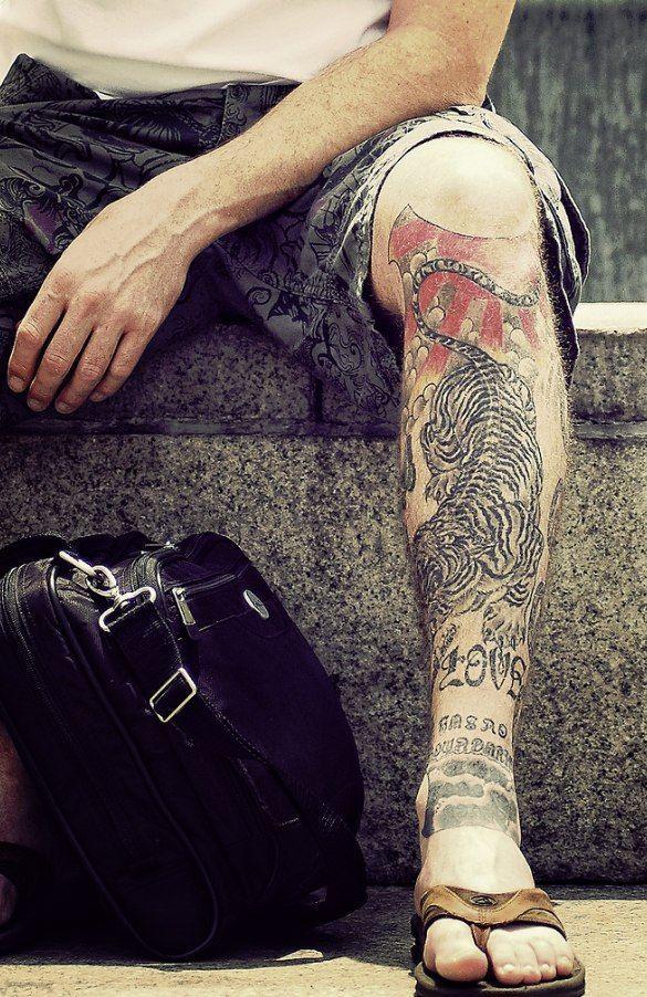 남성을 위한 60가지 놀라운 다리 문신