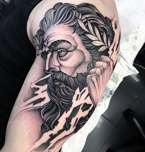 70 de tatuaje ale lui Zeus (și semnificația lor)