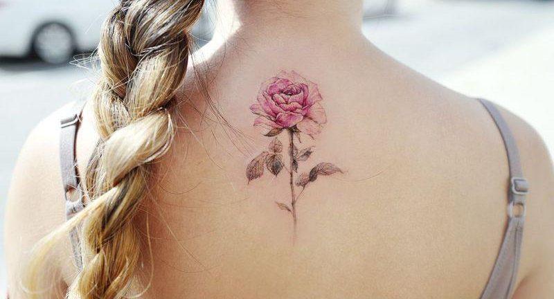 80 tetování s kudrnatými květinami: návrhy a významy