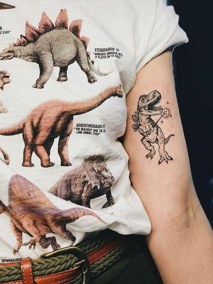 80 dinosaurus -tatuointia: malleja ja merkityksiä