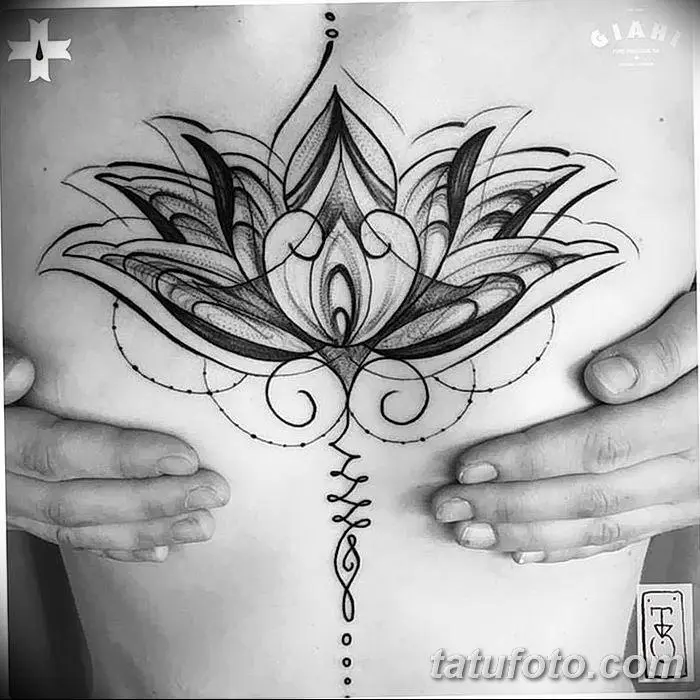 99 tatuaxes de flores de loto: deseños e significados