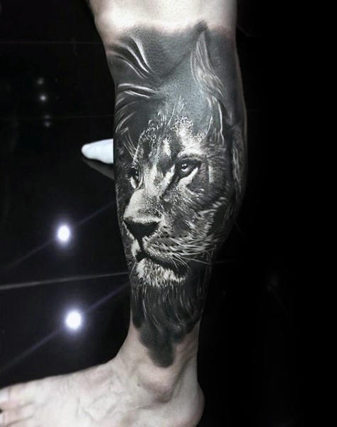 Эффектные татуировки дикого льва