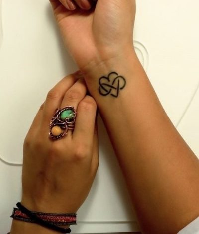 Фото женских татуировок, малых и мини-тату