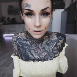 Monami Frost (Irena Straume)