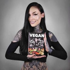 Monami Frost (Irena Straume)