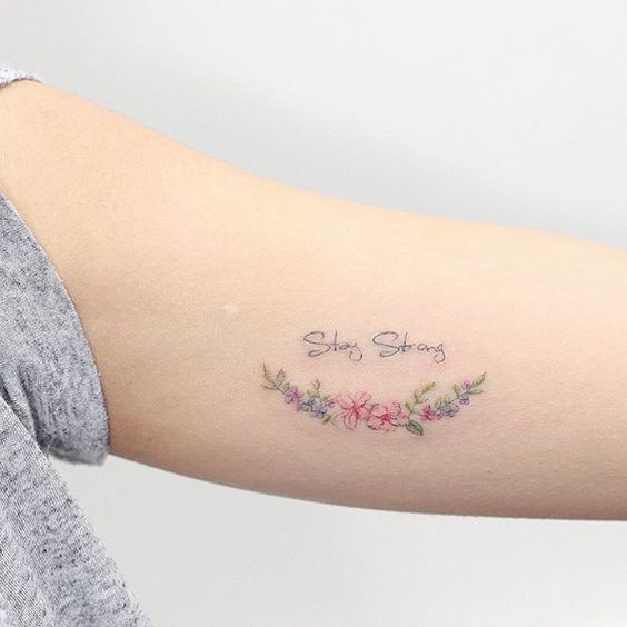 Нежные, тонкие и элегантные татуировки для женщин