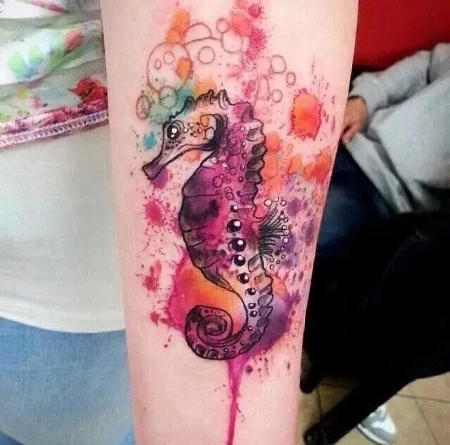 Adorable seahorse tattoos: photo and meaning