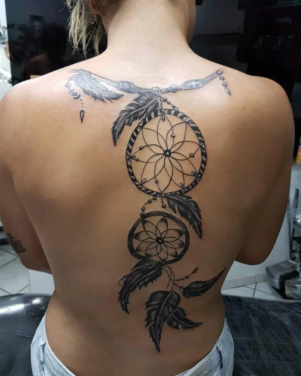 Impresionantes tatuaxes de atrapasoños: fotos e significado