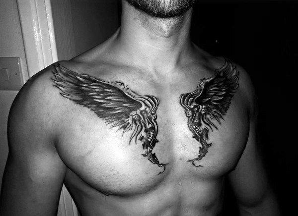 тату крылья на груди 23