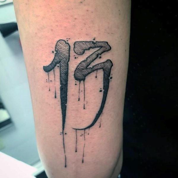 номер 32 татуировки