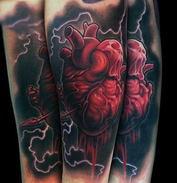 реалистичная анатомическая татуировка в форме сердца 19