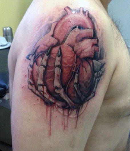 реалистичное тату анатомическое сердце 35