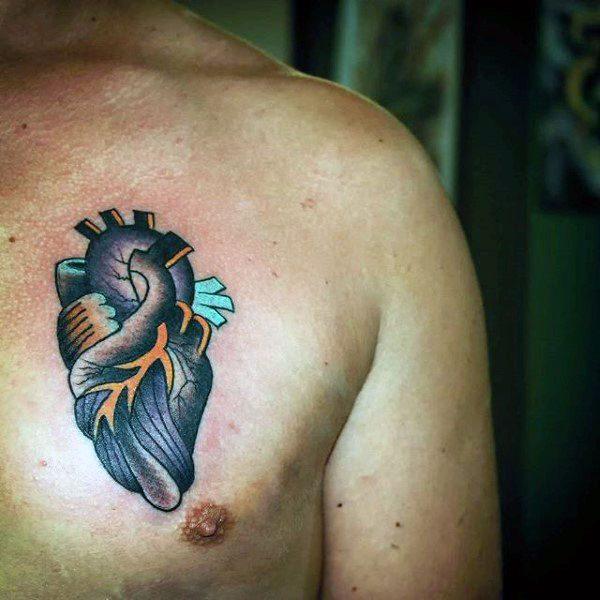 реалистичное анатомическое тату в форме сердца 77