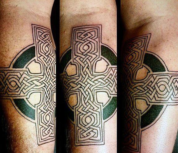 тату кельтский крест 25