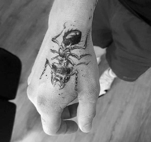 татуировка муравей 124