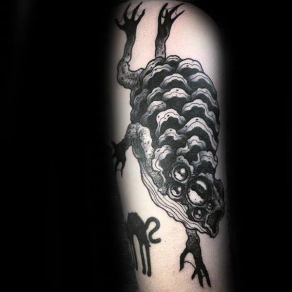 татуировка лягушка 242