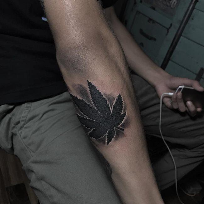 татуировка конопли марихуана 45
