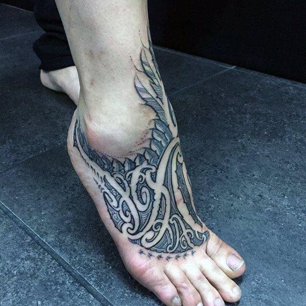 татуировка на ноге 482