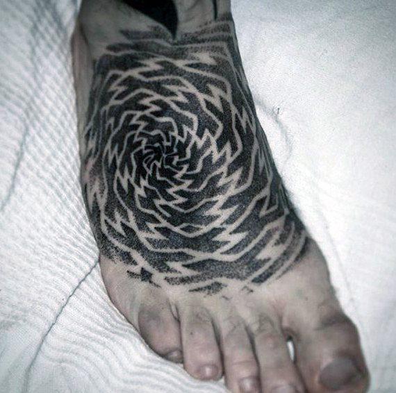 татуировка на ноге 566