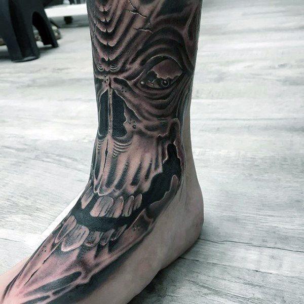 татуировка на ноге 568