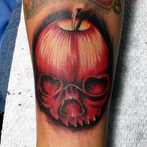 татуировка с яблоком 01