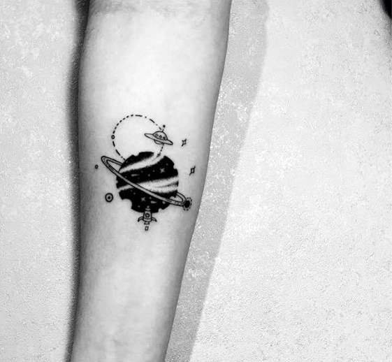 татуировка сатурн 47