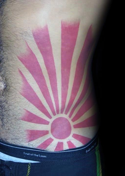 татуировка восходящего солнца 93