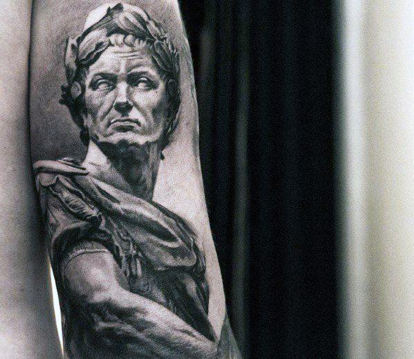 римская статуя татуировка 15