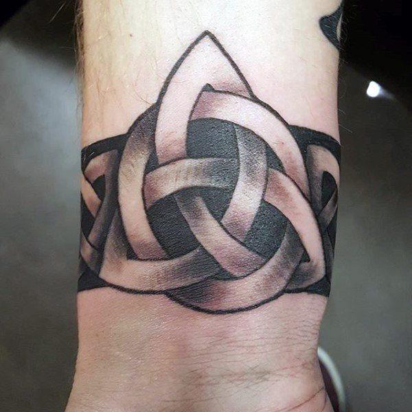 трикетра символ татуировка 23