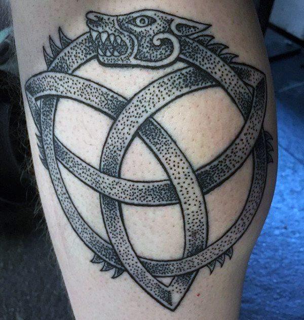 татуировка символ трикетра 49
