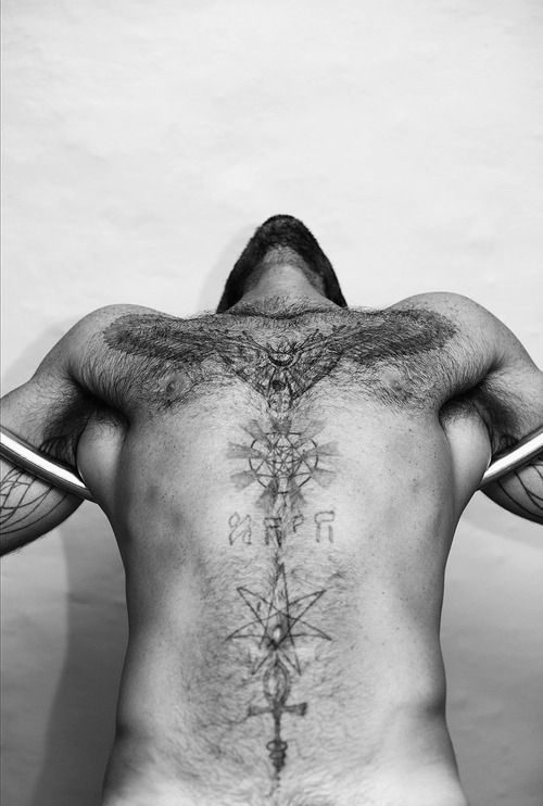 Татуировки для более сексуальных и привлекательных мужчин