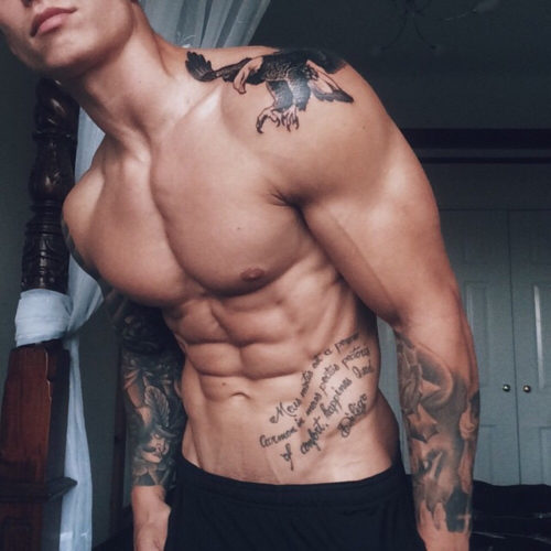 Татуировки для мужчин 2019