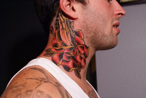 Татуировки на шее для мужчин 【Маленькие и Большие】