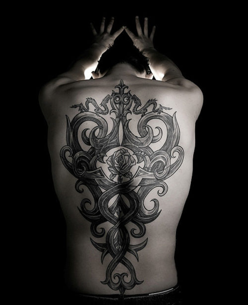 Татуировки на спине - 227 лучших дизайнов для мужчин