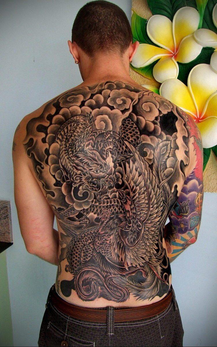 Tatuaggi alla schiena [179 foto]